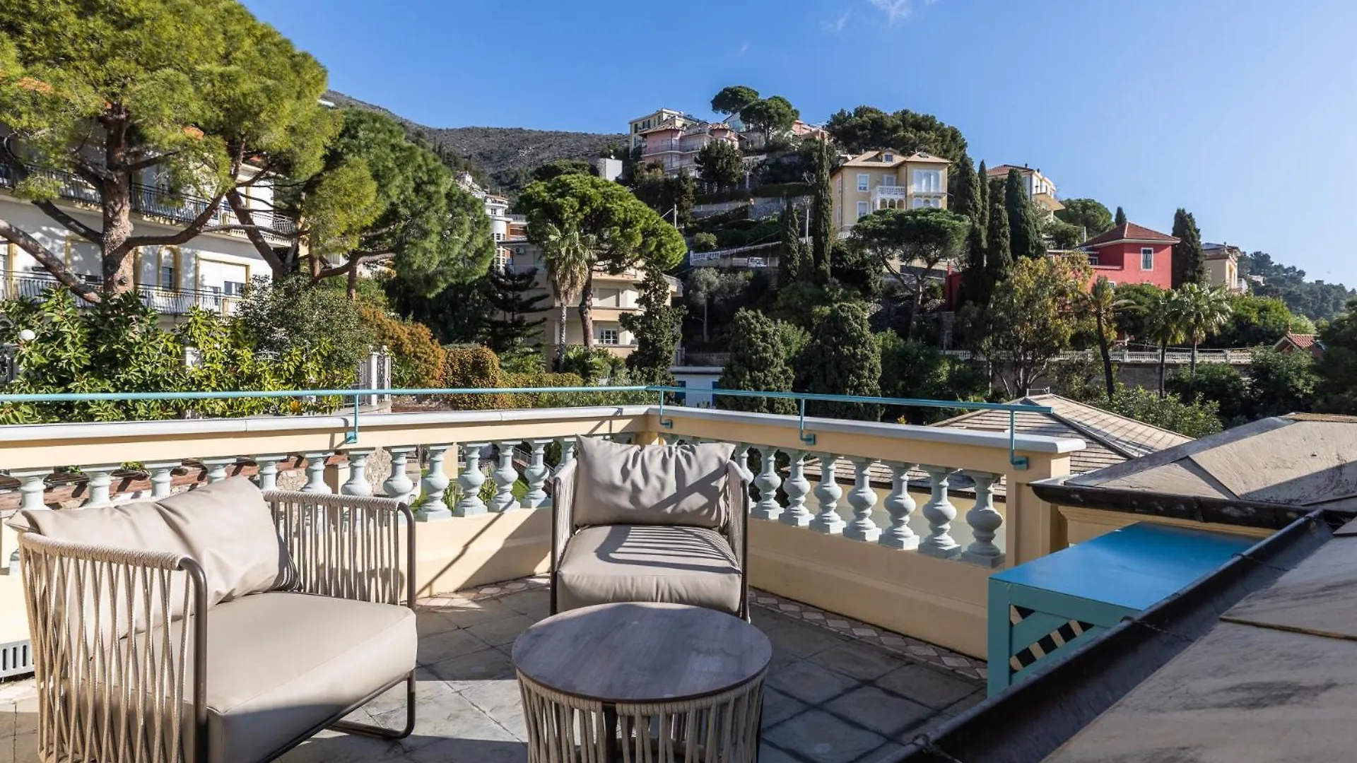 Alaxia Resort Alassio 0*,  Italien