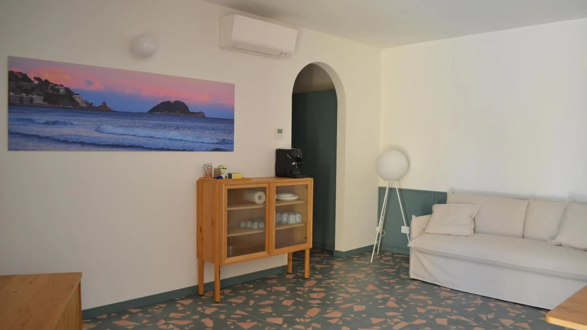 Apartment Alaxia Resort Alassio Italien