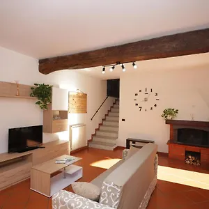  Apartment La Casa Col Portico