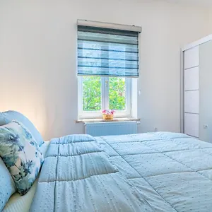https://apartments-ivanka-cres.primorje-gorskikotar.com