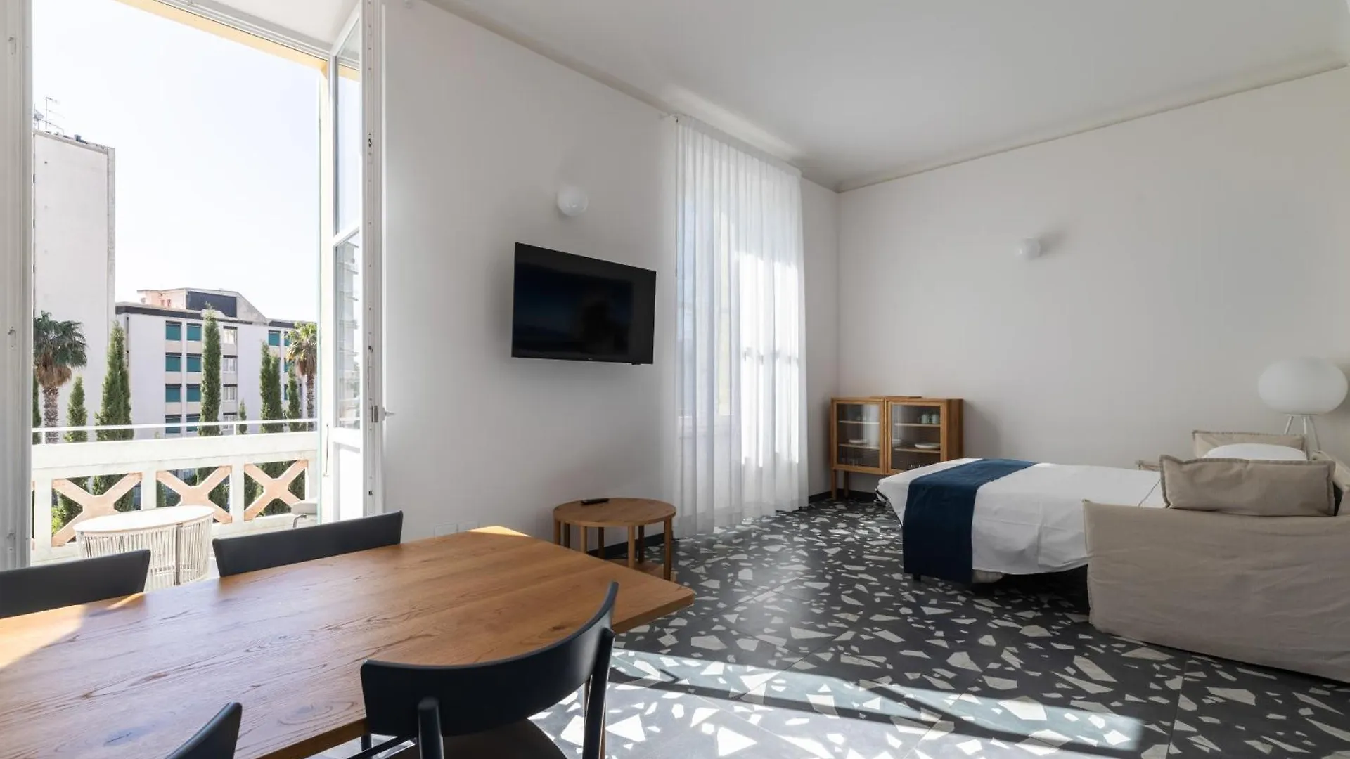 Alaxia Resort Alassio Italia